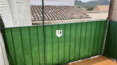 Foto 3 de Casa adosada en venta en Castillo de Locubín, Jaén