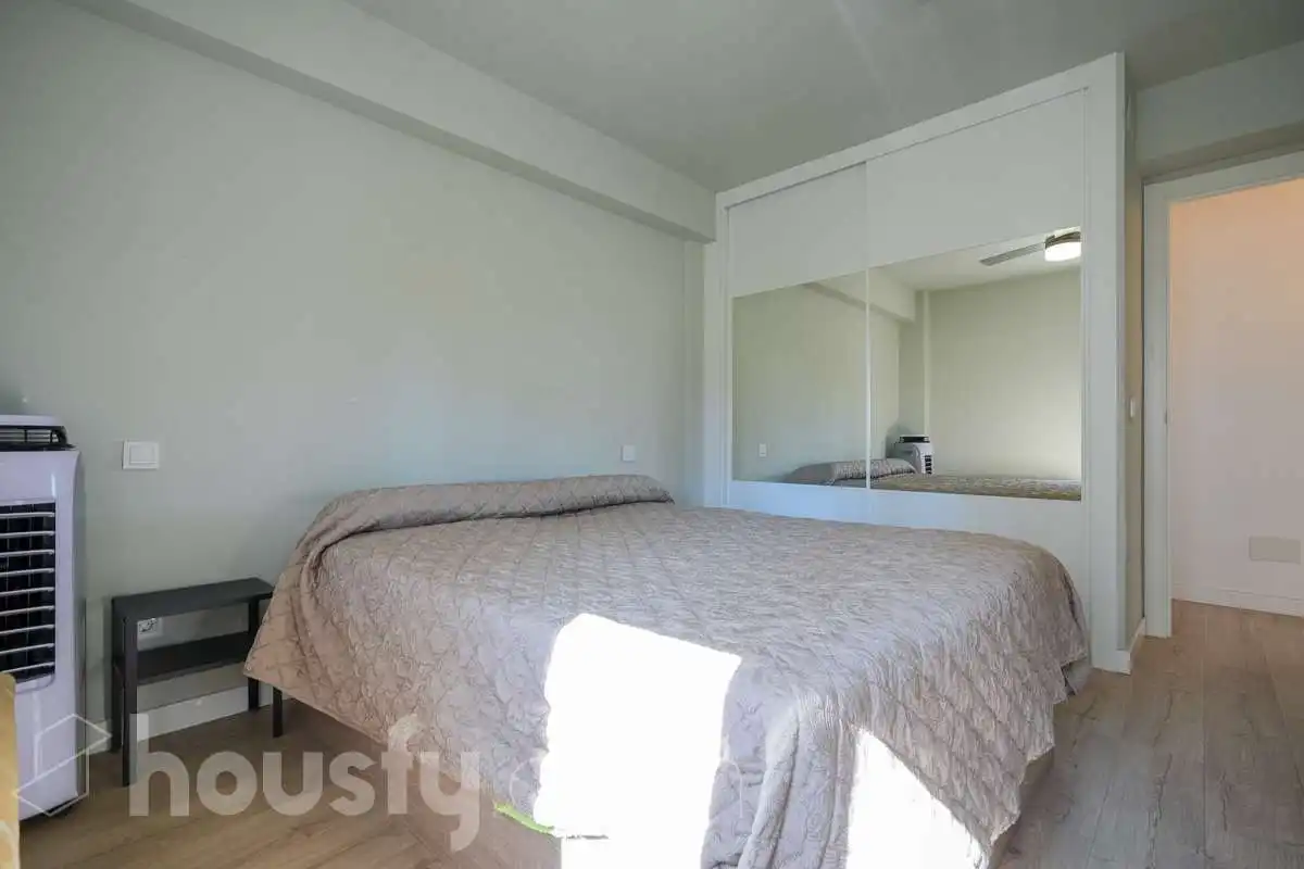 Habitación de Piso en venta en Madrid con Calefacción, Terraza y Trastero