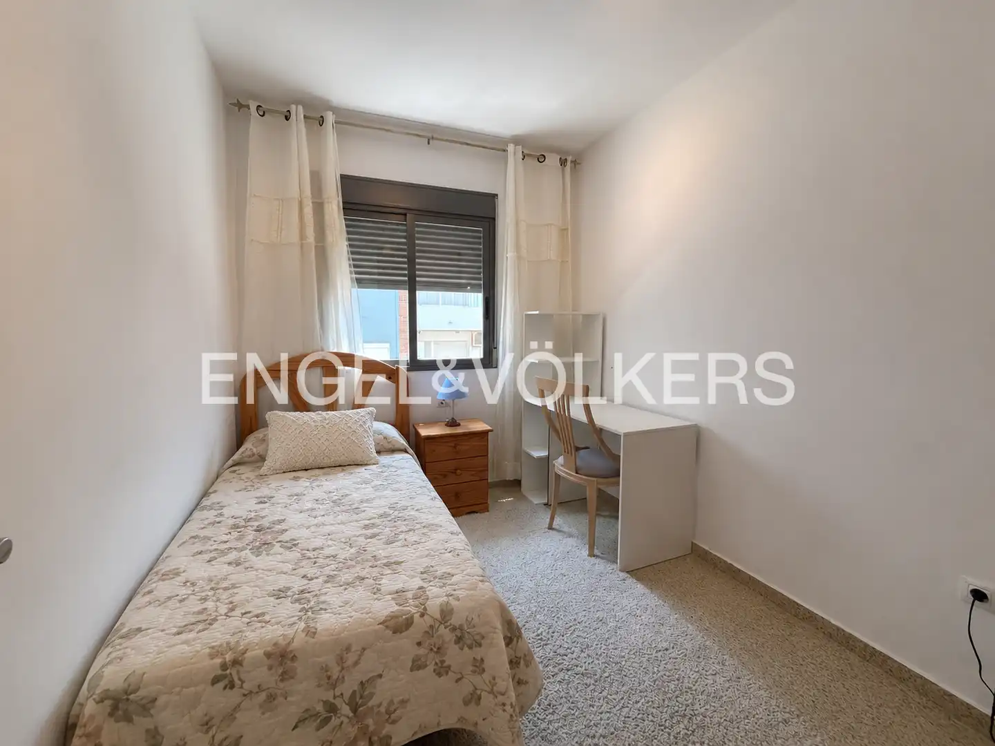 Schlafzimmer von Wohnung zur Miete in Sagunto / Sagunt mit Klimaanlage, Heizung und Möbliert
