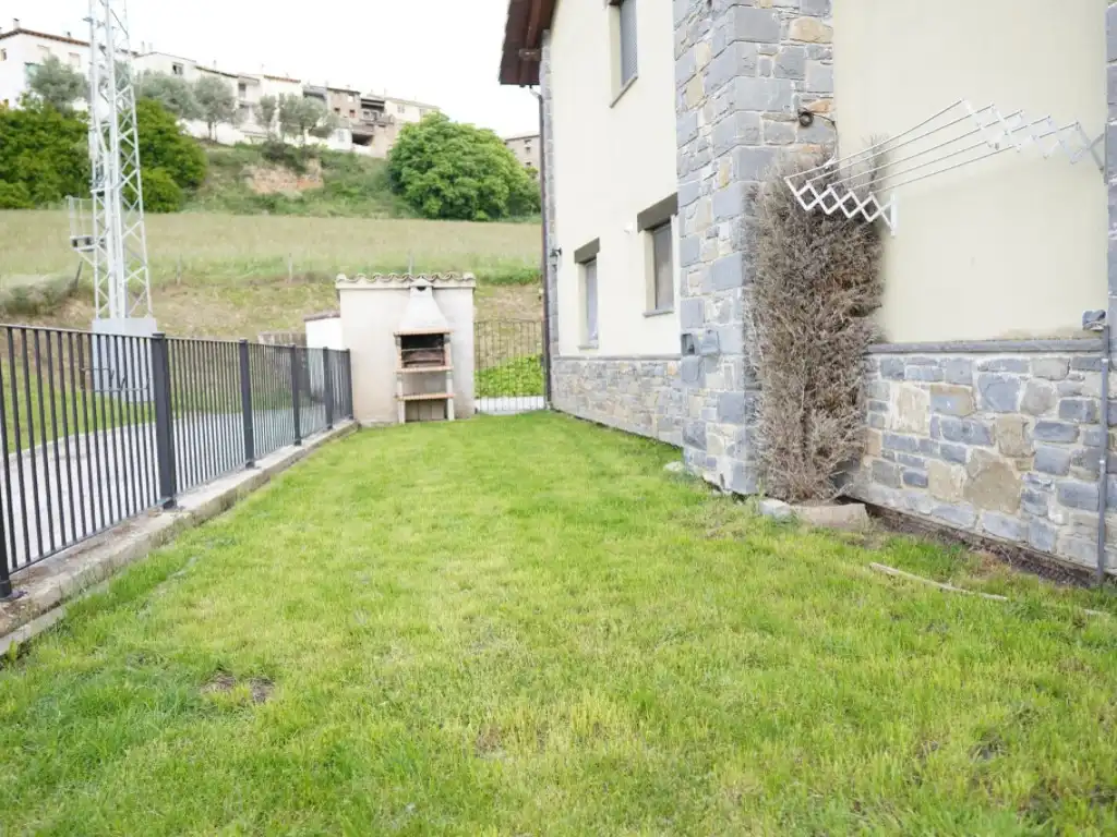 Piso en venta en Calle Asuncion Ag. Rañin, 12, La Fueva