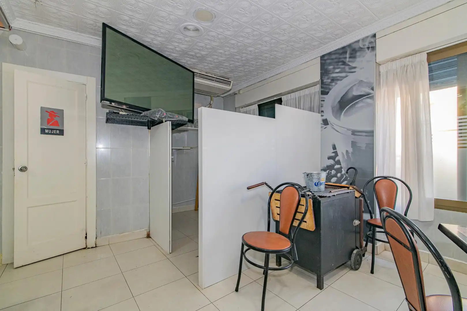 Commercial properties for sale in Huétor Tájar  with Air Conditioner and Furnished