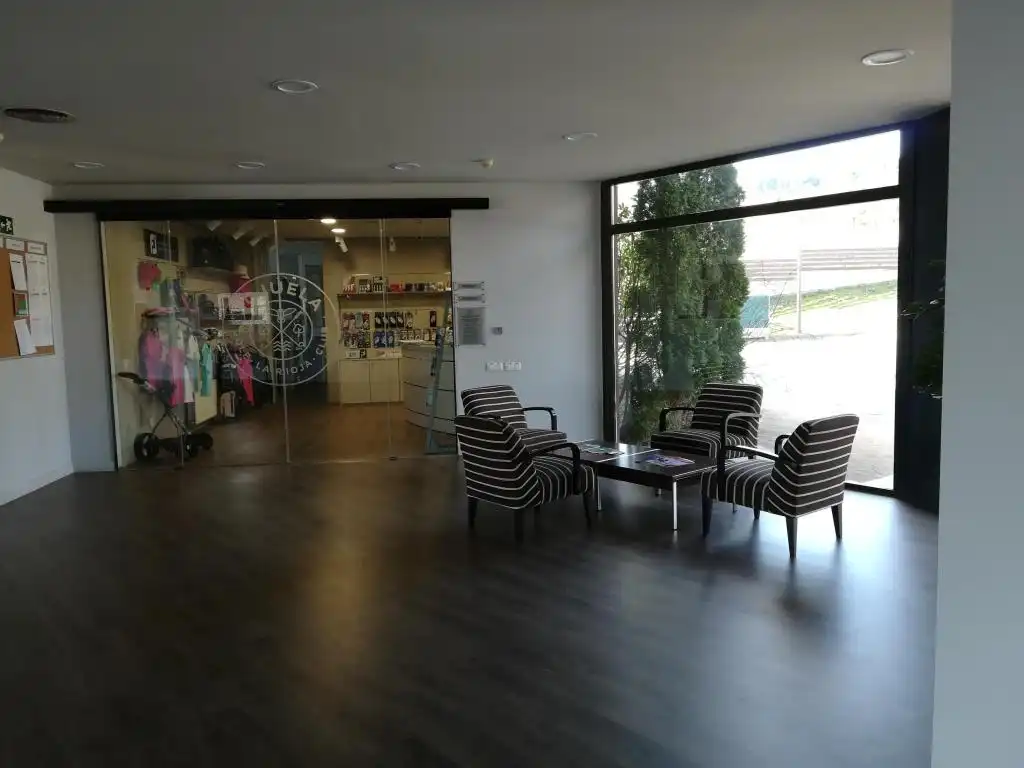Edificio en venta en Sojuela