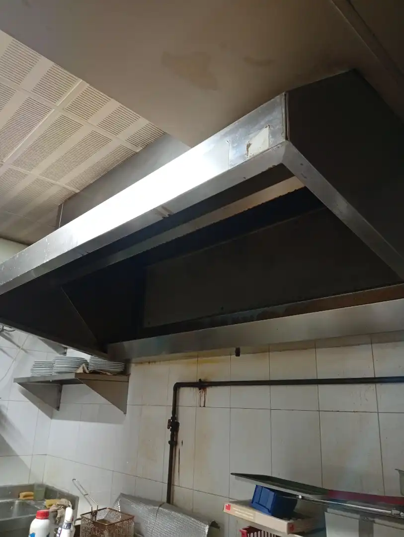 Local en venta en Gijón  con Amueblado