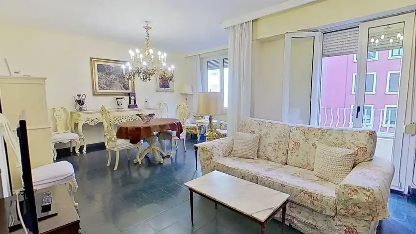 Living room of Flat for sale in Ciutat Vella 