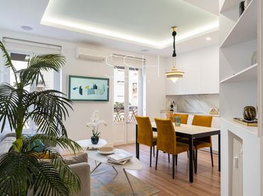 Flat with lift to rent in General Pardiñas