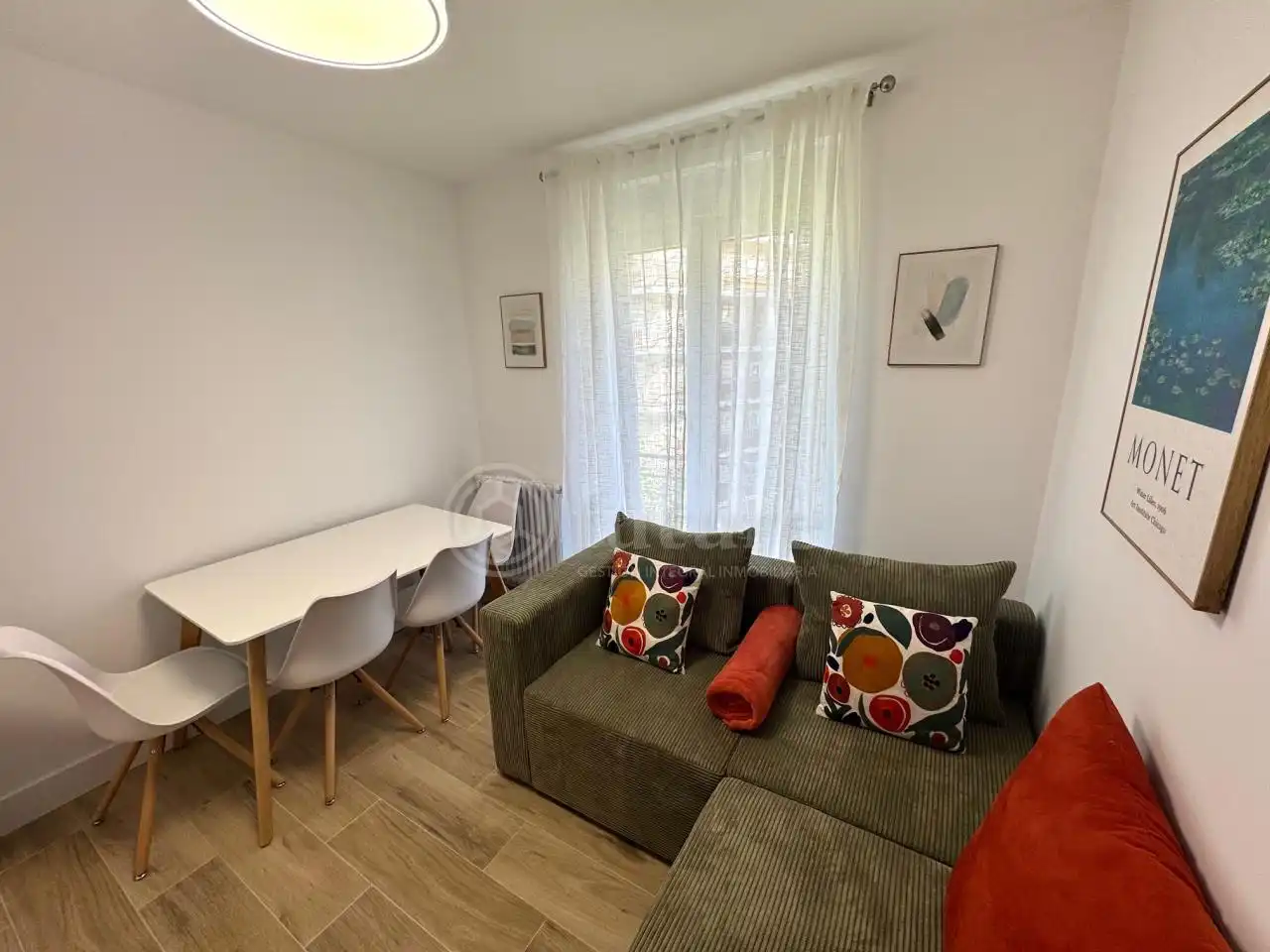 Sala d'estar de Pis per a compartir en Salamanca amb Calefacció, Moblat i Balcó