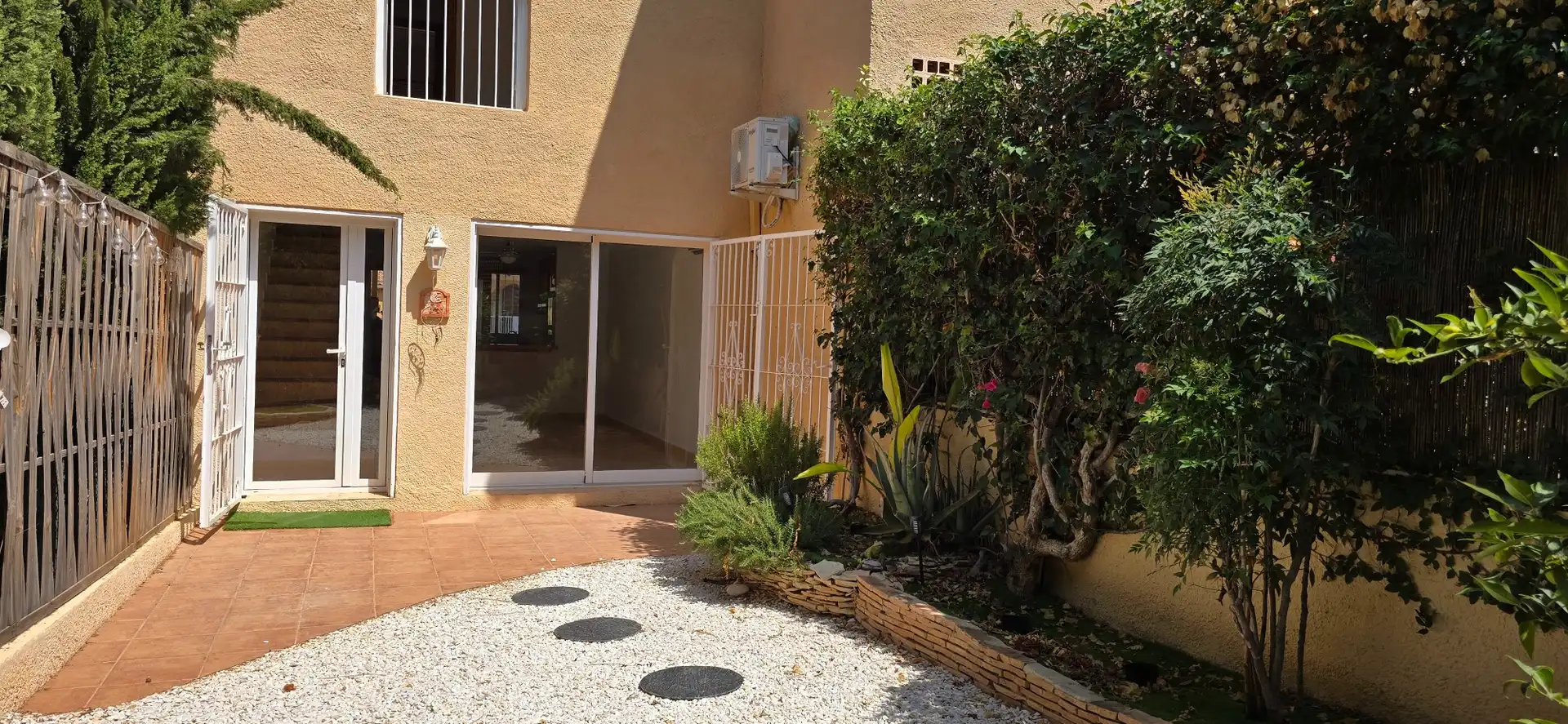 Terraza de Casa adosada en venta en L'Alfàs del Pi con Aire acondicionado, Jardín privado y Piscina