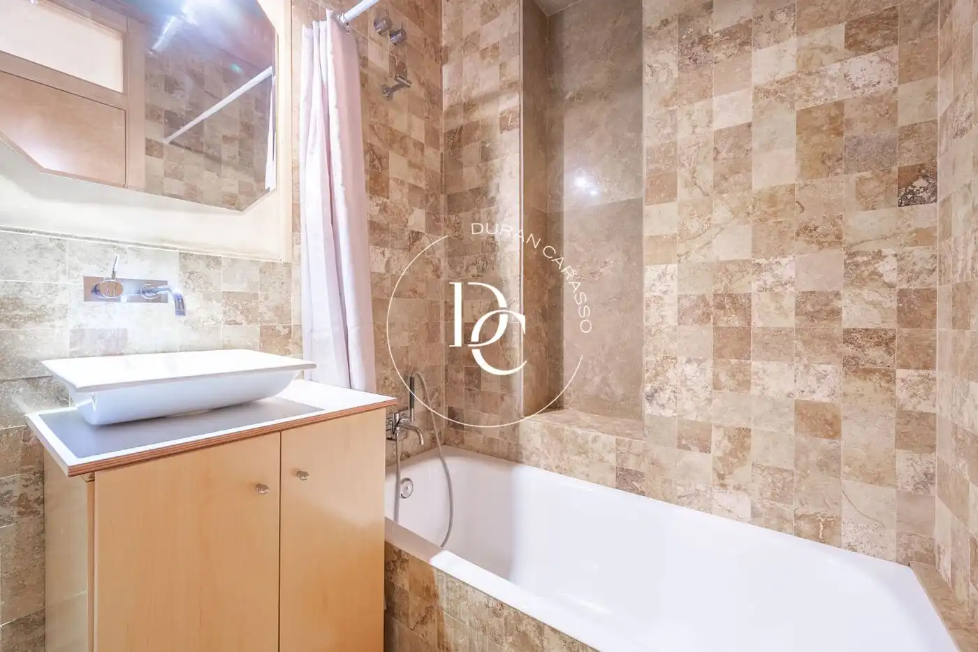 Flat for rent in AJUNTAMENT, Centre