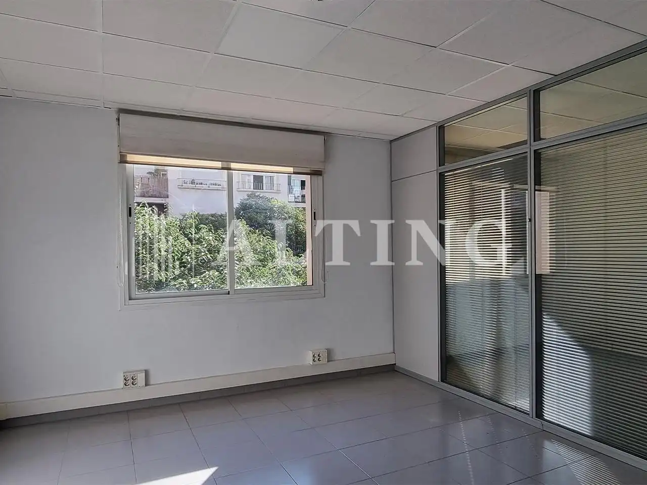 Office space with lift to rent in Entença, imagen 10