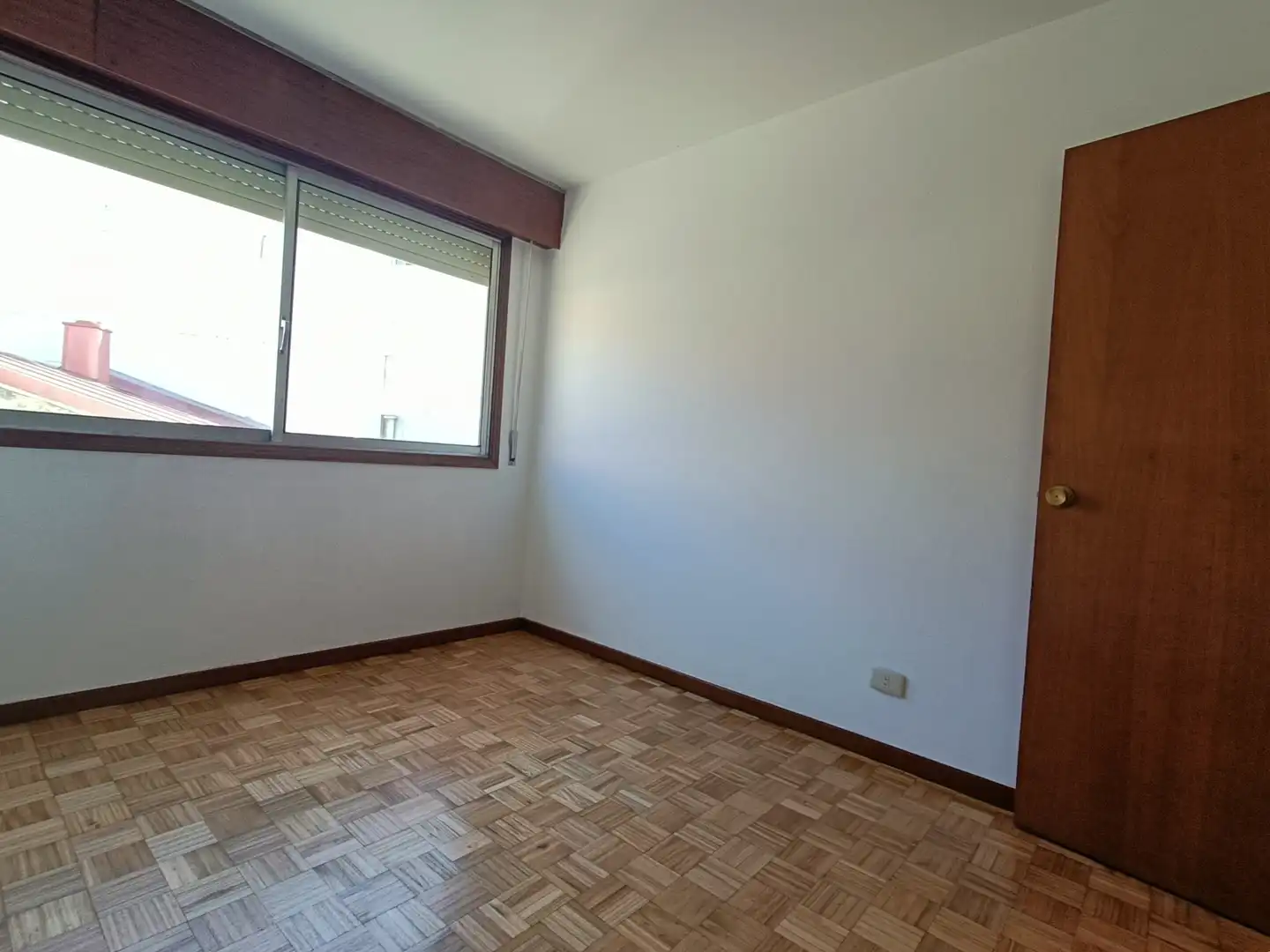 Habitación de Piso en venta en Vigo  con Calefacción, Parquet y Trastero