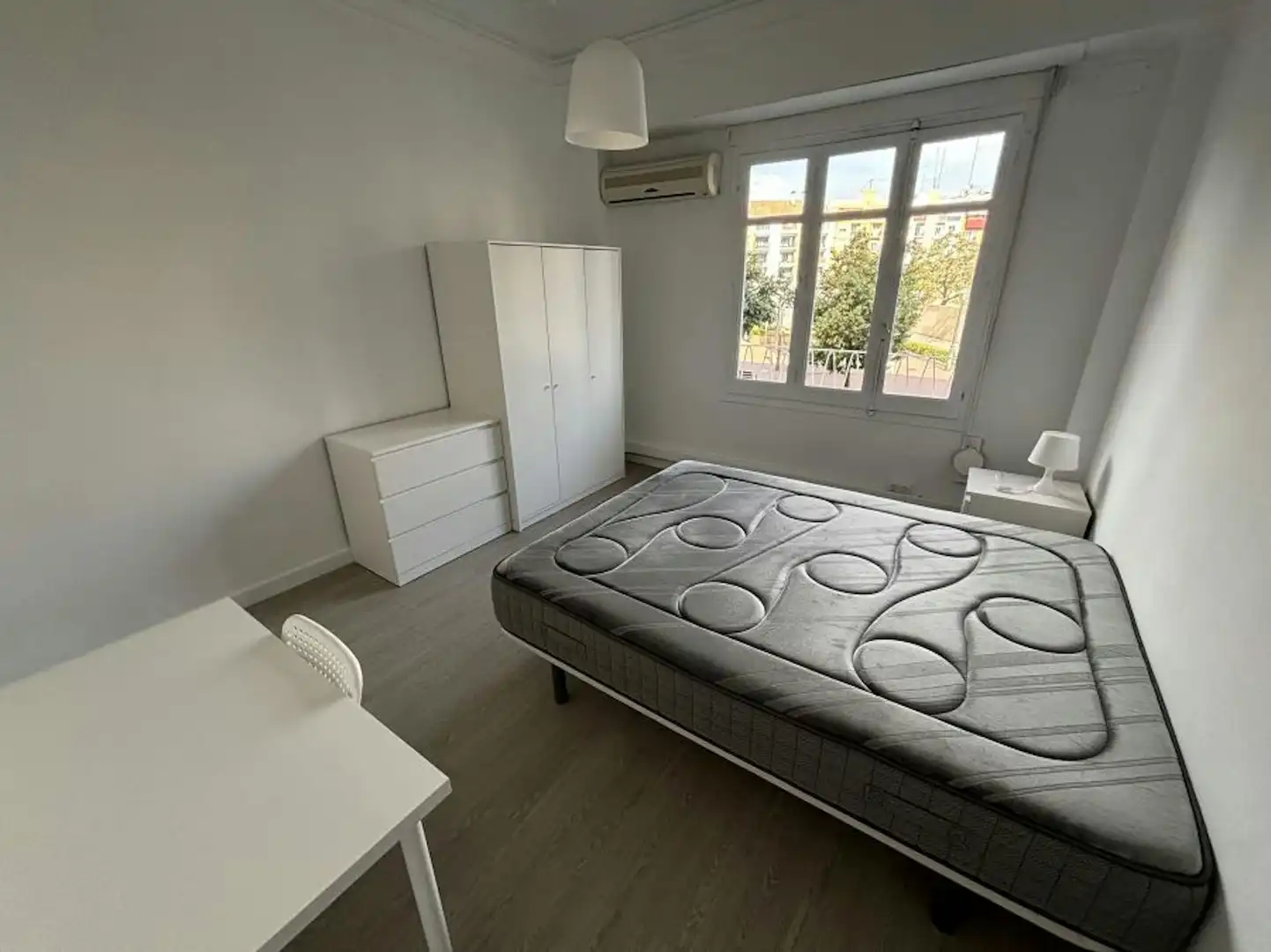 Schlafzimmer von Wohnung zur untervermieten in Poblats Marítims