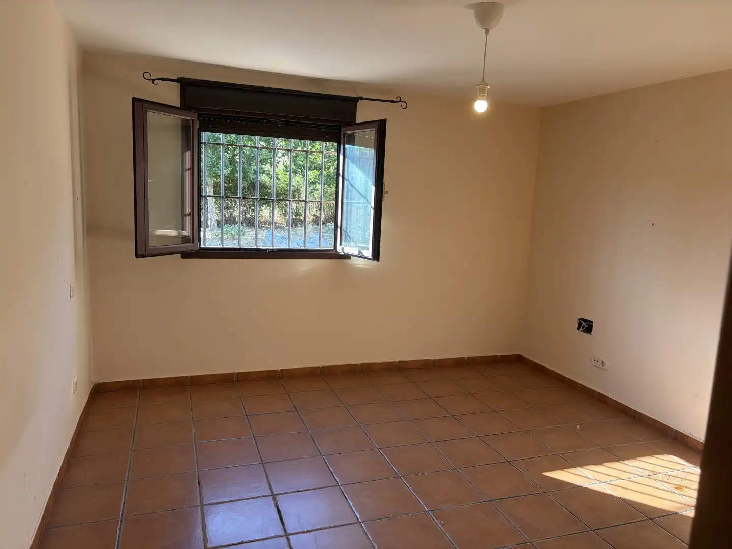 Dormitori de Casa o xalet en venda en Hontanares de Eresma amb Jardí privat i Traster