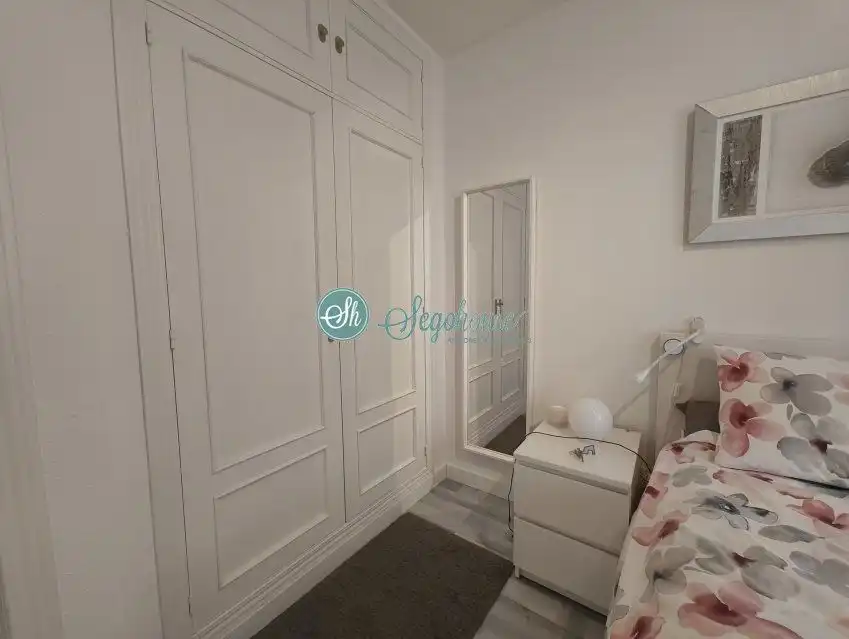 Habitación de Piso en venta en Torrecaballeros con Calefacción, Terraza y Amueblado