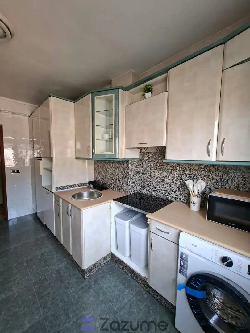 Kitchen of Flat for rent in Ponferrada  with Heating, Parquet flooring and Furnished