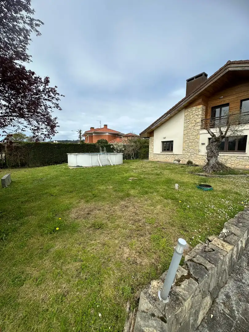 Casa o chalet en venta en Llanera con Calefacción, Jardín privado y Terraza