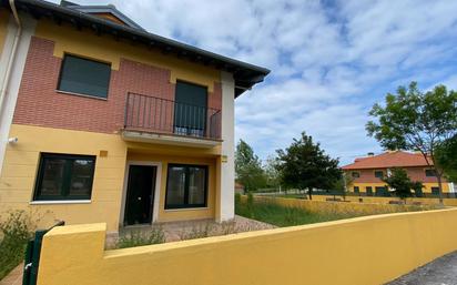 Exterior view of Single-family semi-detached for sale in Comillas (Cantabria)  with Terrace and Balcony