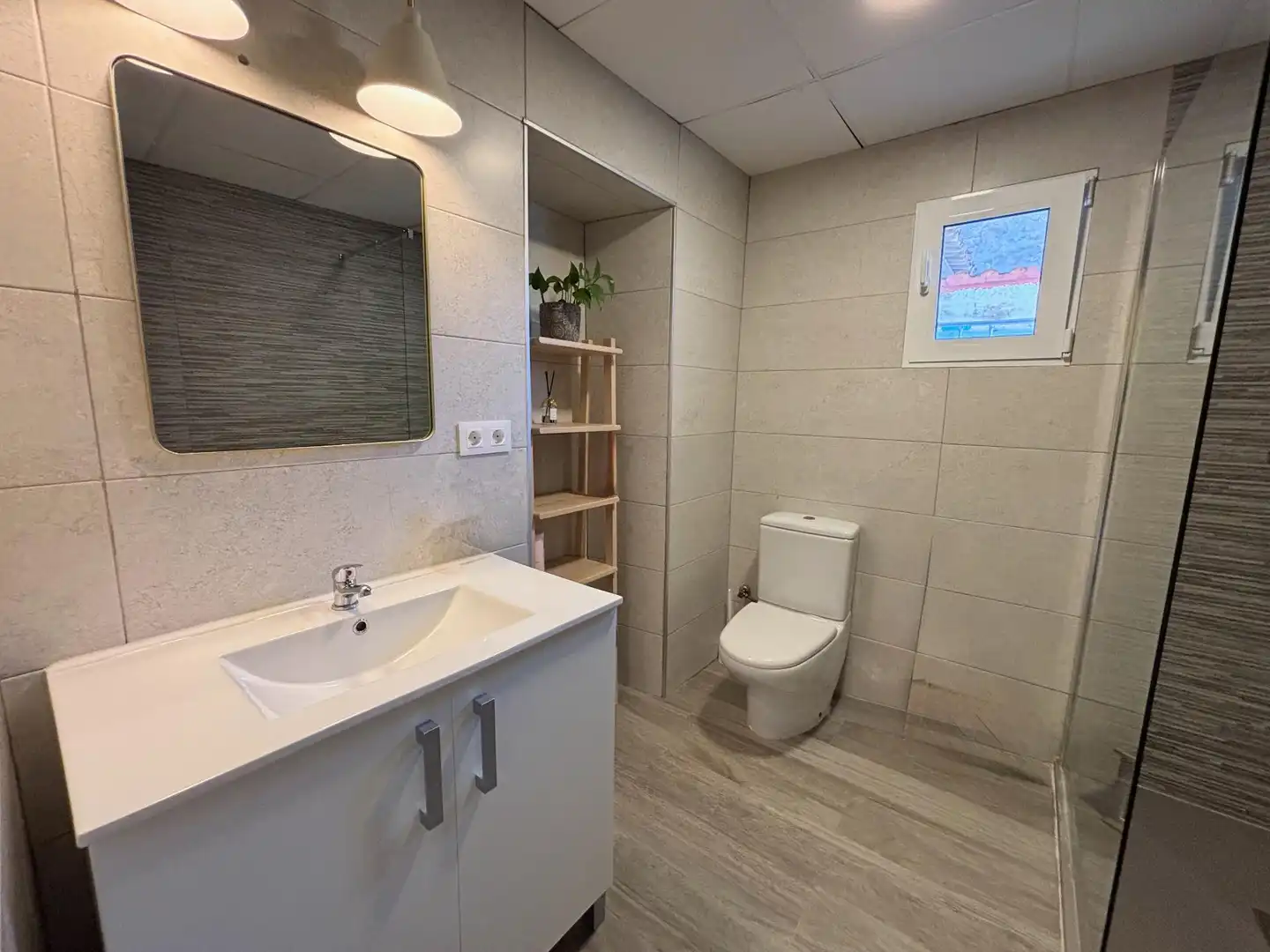 Baño de Casa o chalet en venta en Alicante / Alacant con Aire acondicionado, Jardín privado y Terraza