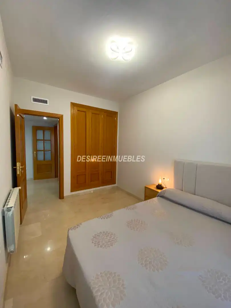Bedroom of Flat for rent in Valencia  with Air Conditioner, Heating and Terrace