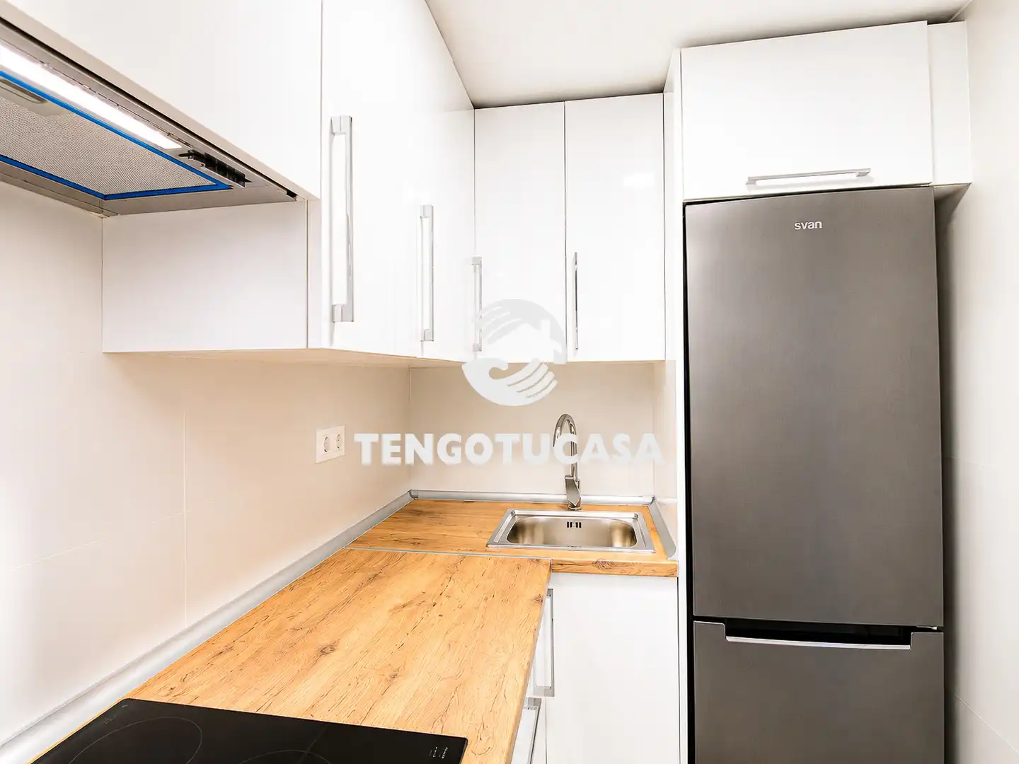Kitchen of Flat for sale in Madrid  with Air Conditioner, Heating and Furnished