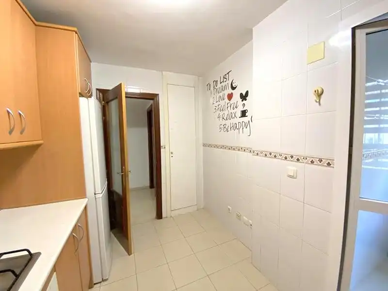 Cuina de Pis en venda en Málaga amb Aire condicionat, Calefacció i Jardí privat