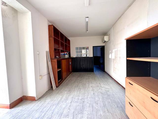 Local comercial en Alquiler en Plaza General Vives en Ayuntamiento - Avenida Siglo XXI