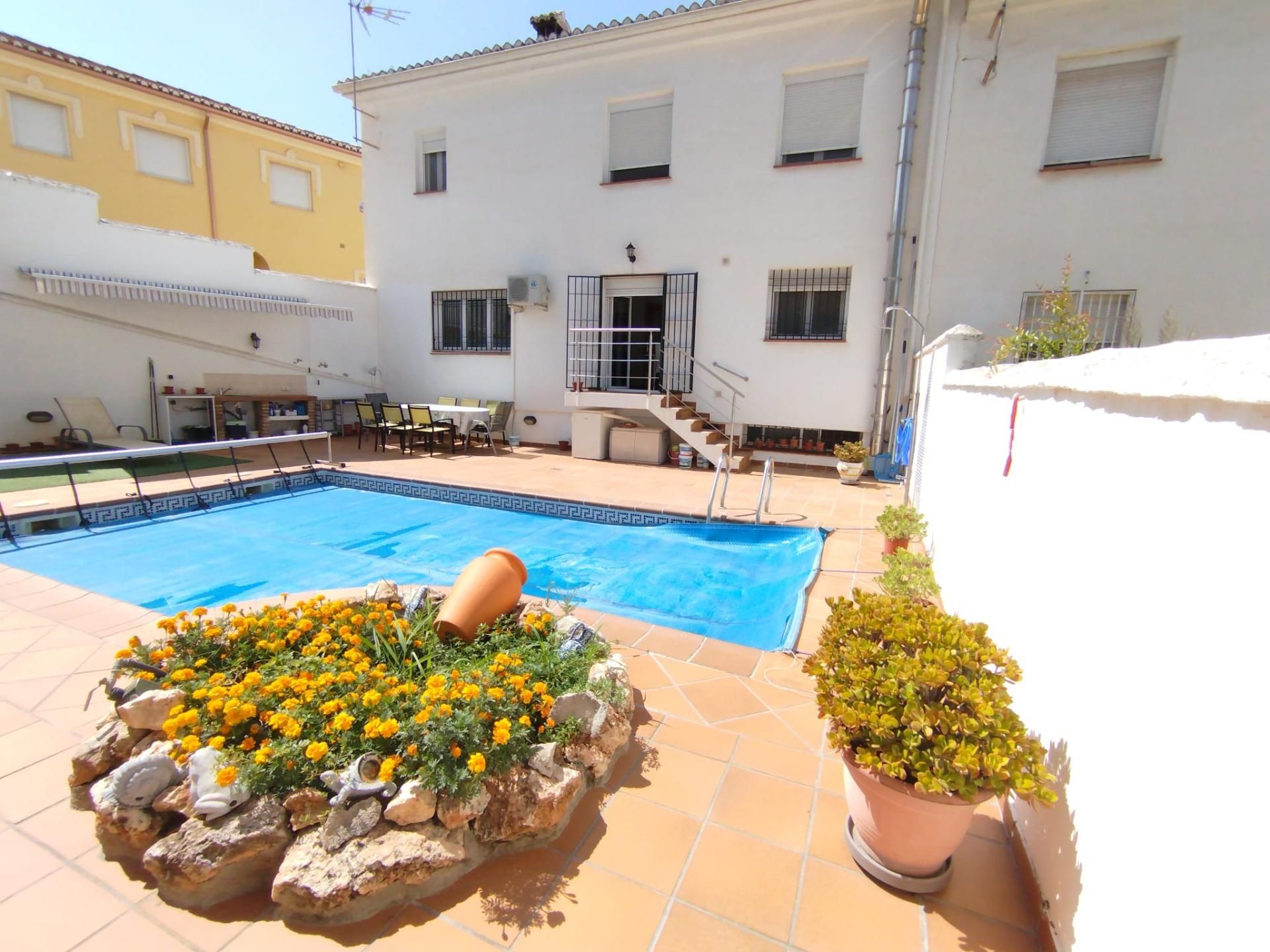 Casa adosada en venta en Güevéjar