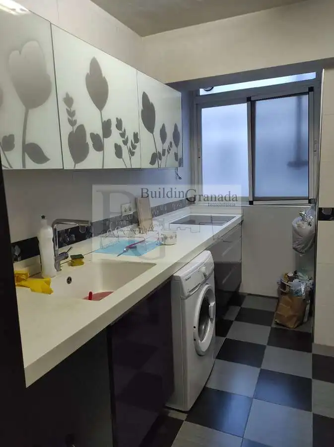 Cocina de Ático de alquiler en Granada con Calefacción, Amueblado y Microondas