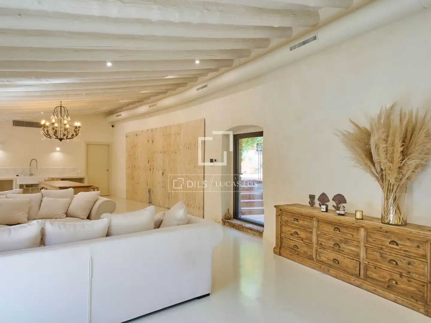 Sala d'estar de Casa o xalet en venda en Alella amb Aire condicionat, Calefacció i Jardí privat