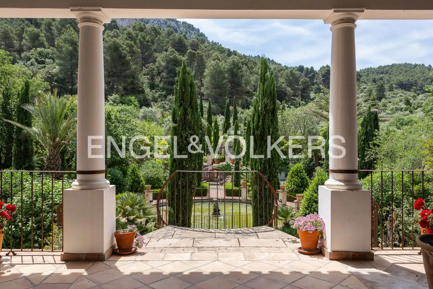 Terrassa de Finca rústica en venda en Alcoleja amb Aire condicionat, Calefacció i Jardí privat