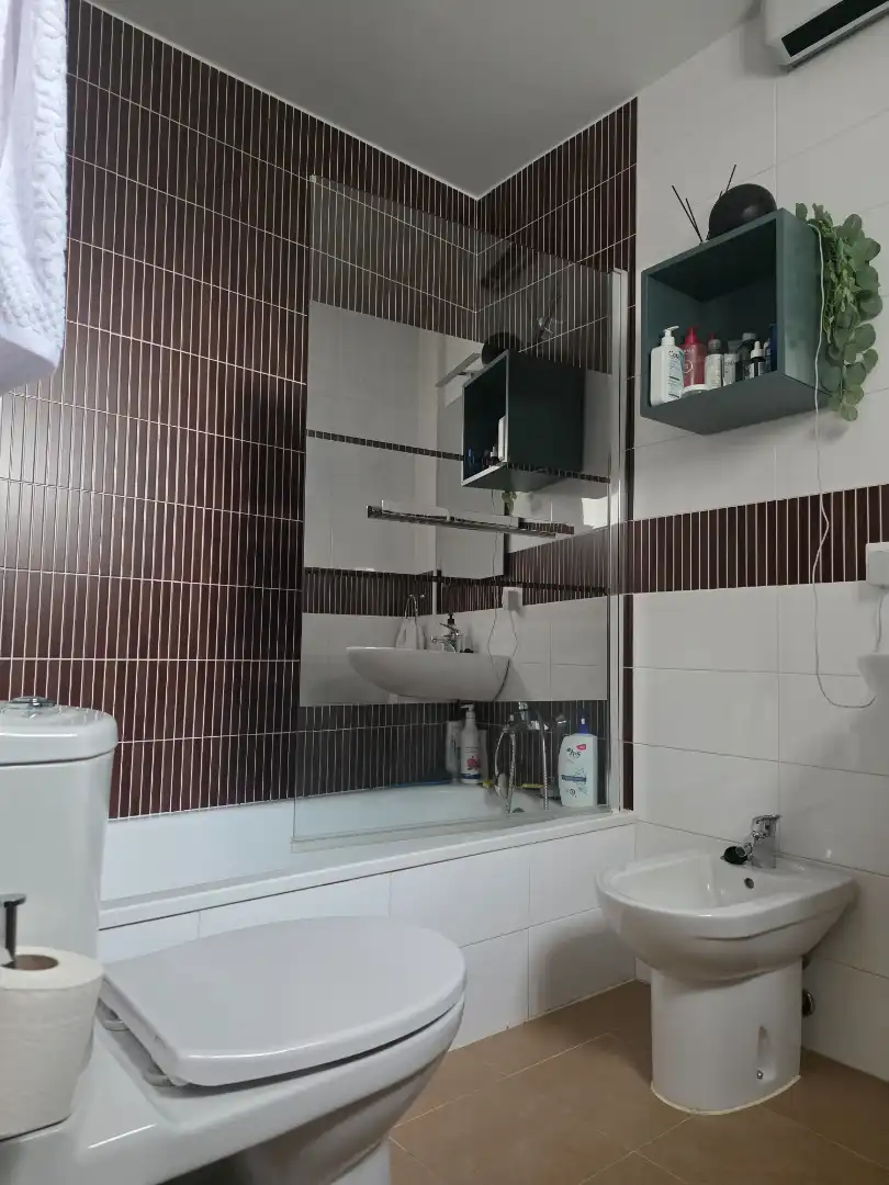 Baño de Casa adosada en venta en Utrera con Aire acondicionado, Jardín privado y Terraza