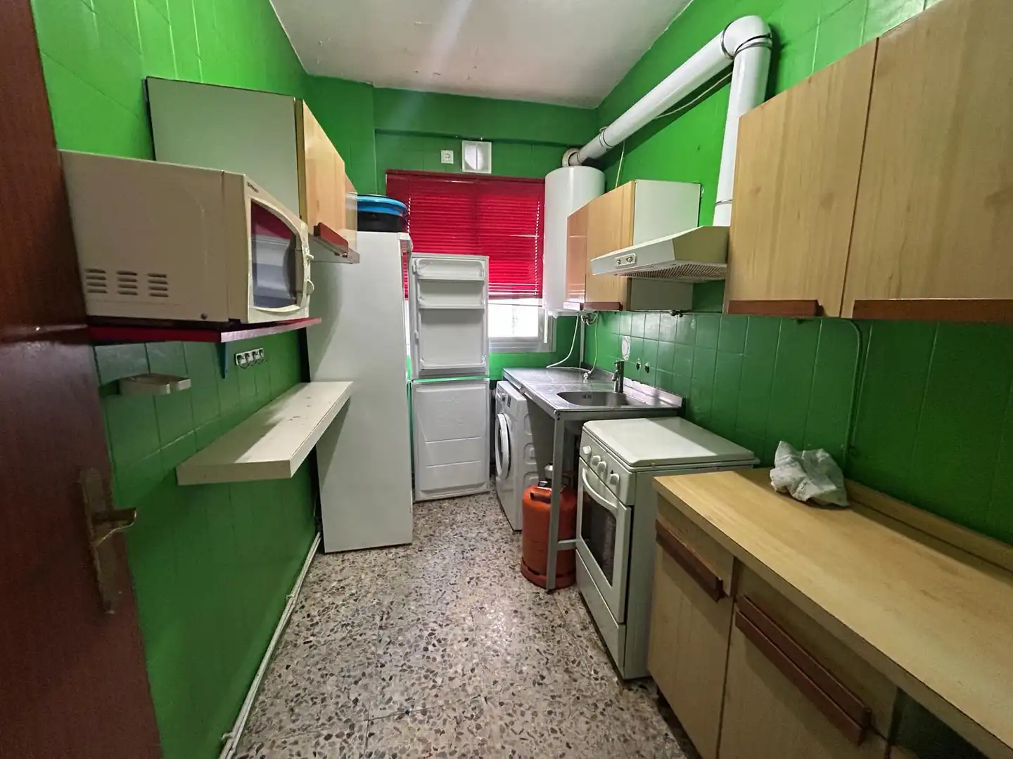Cocina de Piso en venta en Ciudad Real con Calefacción, Terraza y Amueblado