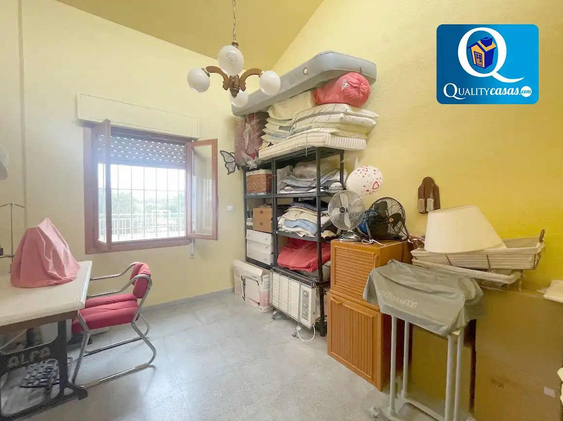 Dormitori de Casa o xalet en venda en Elche / Elx amb Terrassa i Traster