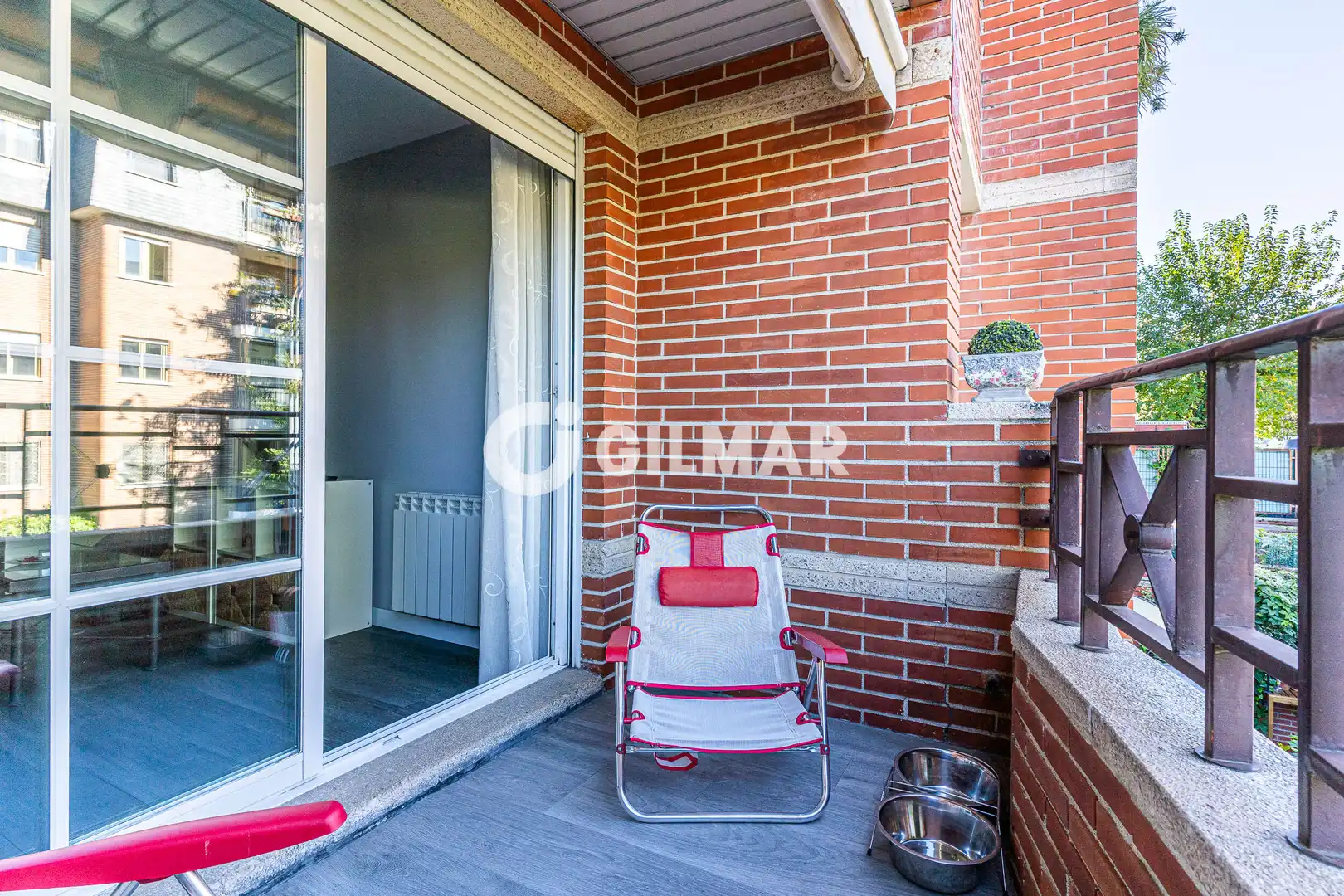 Terraza de Piso en venta en Las Rozas de Madrid con Calefacción, Jardín privado y Piscina