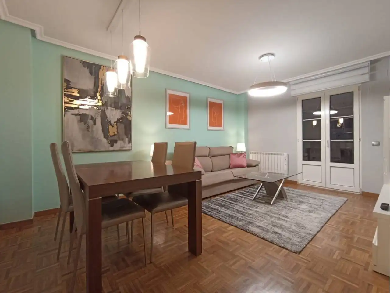 Sala de estar de Piso en venta en Burgos con Calefacción, Parquet y Amueblado