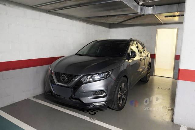 Garaje en Venta en La Gavarra