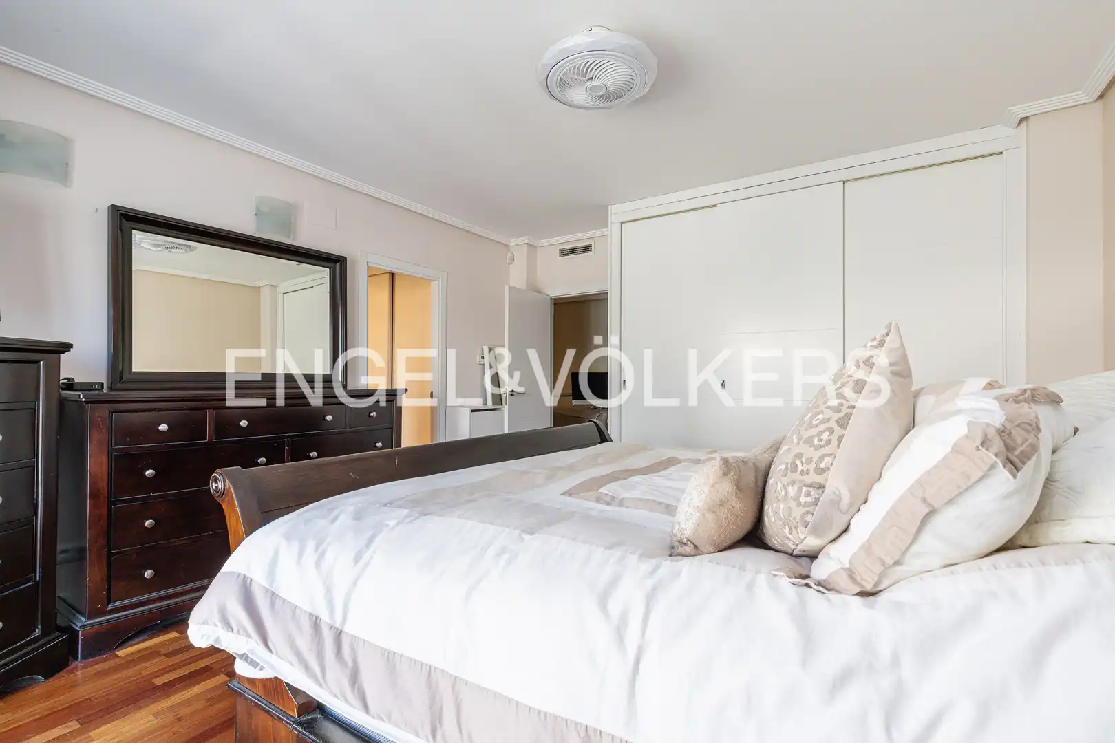 Bedroom of Detached homes for rent in Boadilla del Monte  with Air Conditioner, Heating and Parquet flooring
