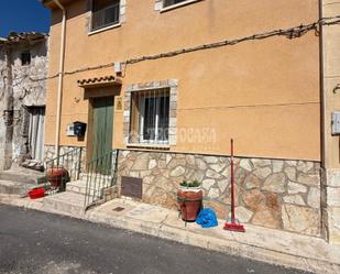 Exterior view of Single-family semi-detached for sale in Leganiel  with Terrace