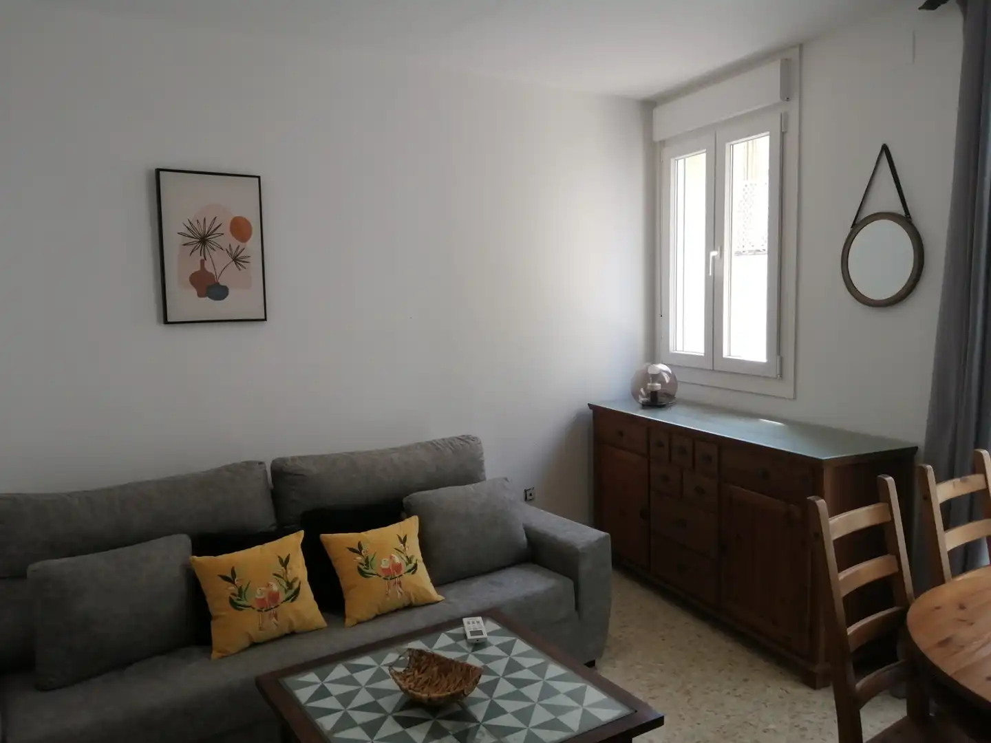 Sala d'estar de Pis de lloguer en Cádiz amb Moblat, Forn i Rentadora