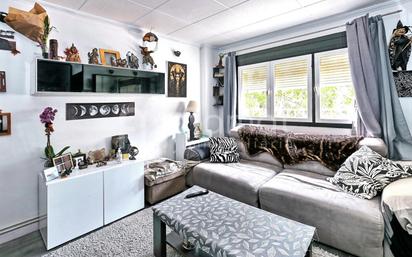 Living room of Flat for sale in Sabadell