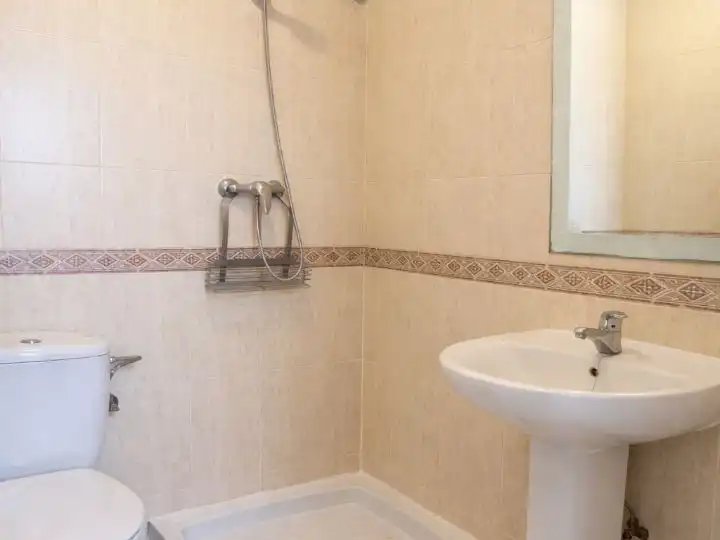 Habitatge amb piscina en venda a Vía del tranvia 1, imagen 7