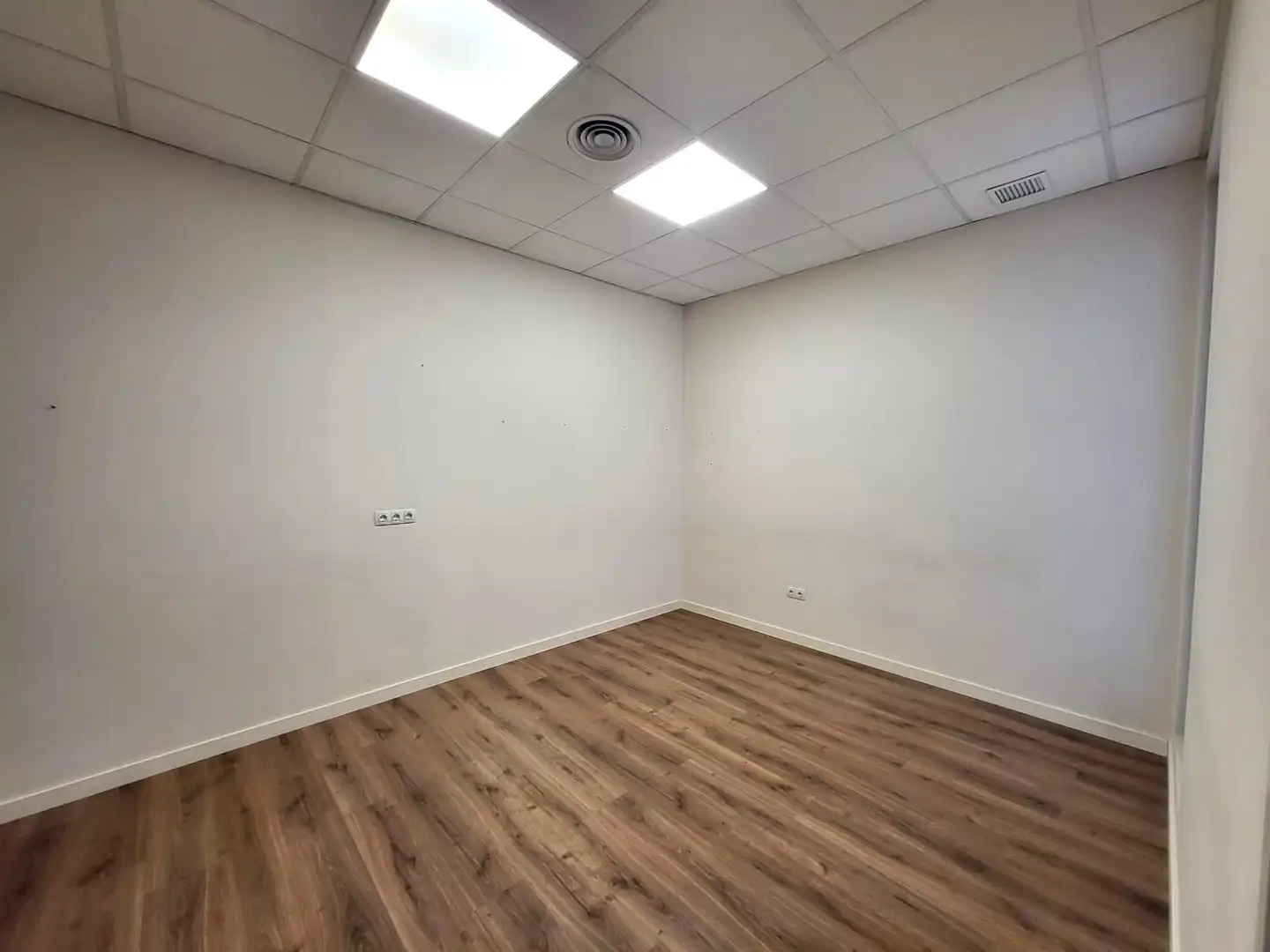 Business premises to rent in Sant Josep - Zona Hospital, imagen 11