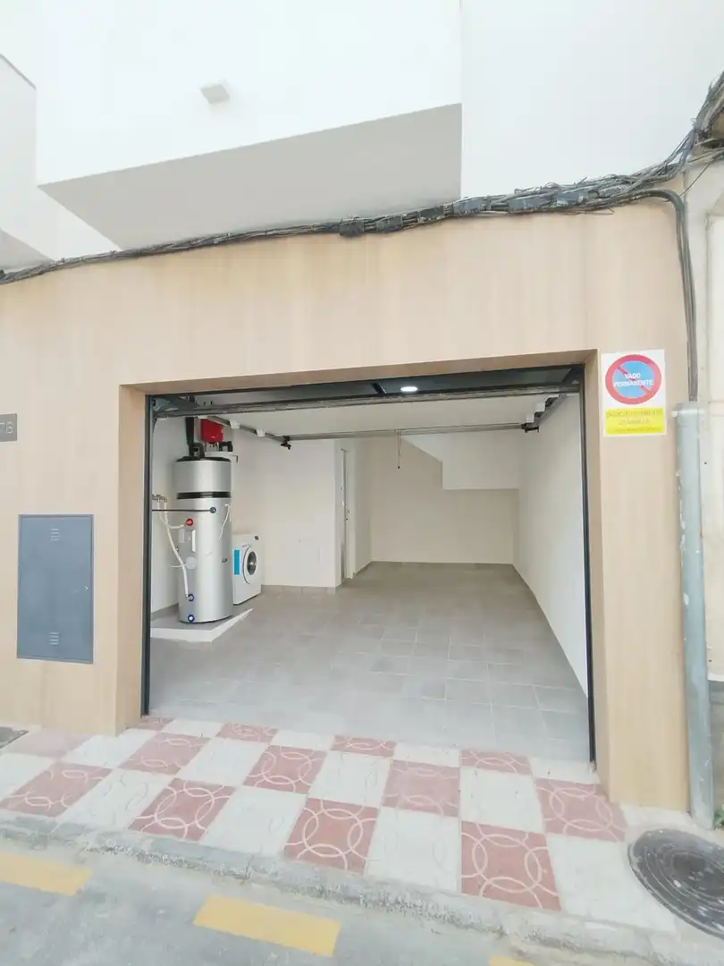 Einfamilien-Reihenhaus zur Miete in Armilla mit Heizung, Balkon und Alarm