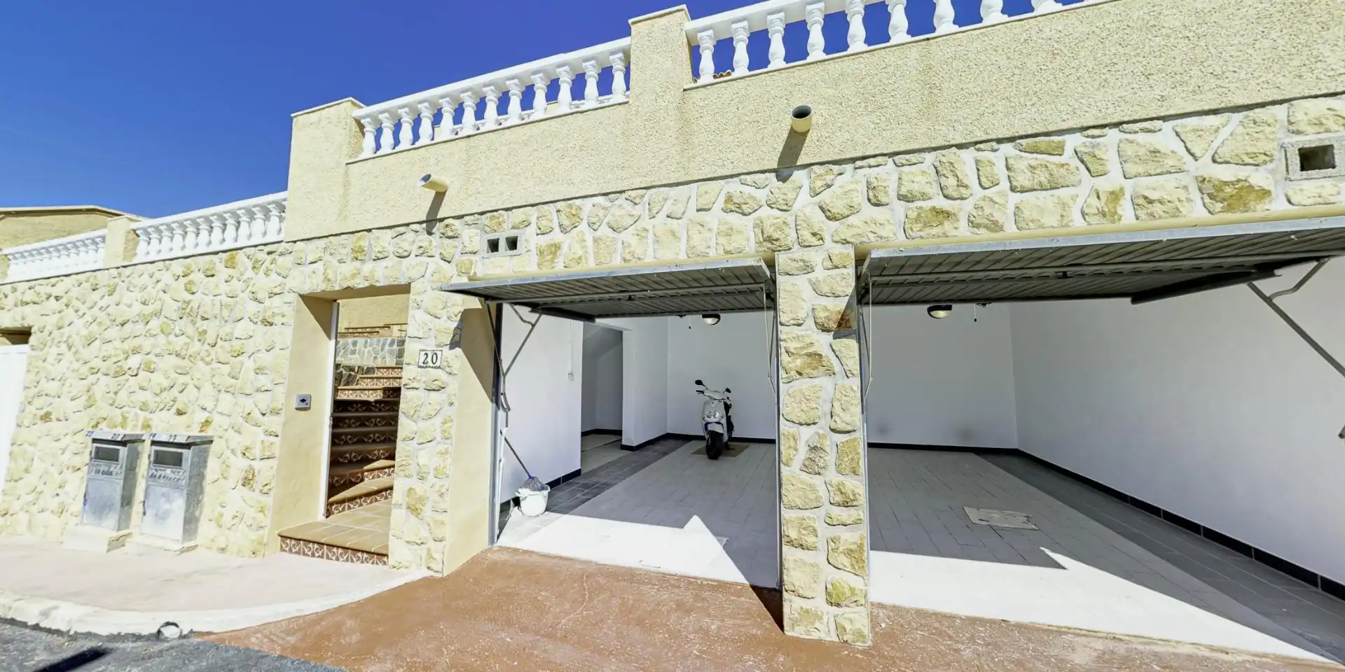Exterior view of Houses for sale in L'Alfàs del Pi  with Private garden, Storage room and Swimming Pool