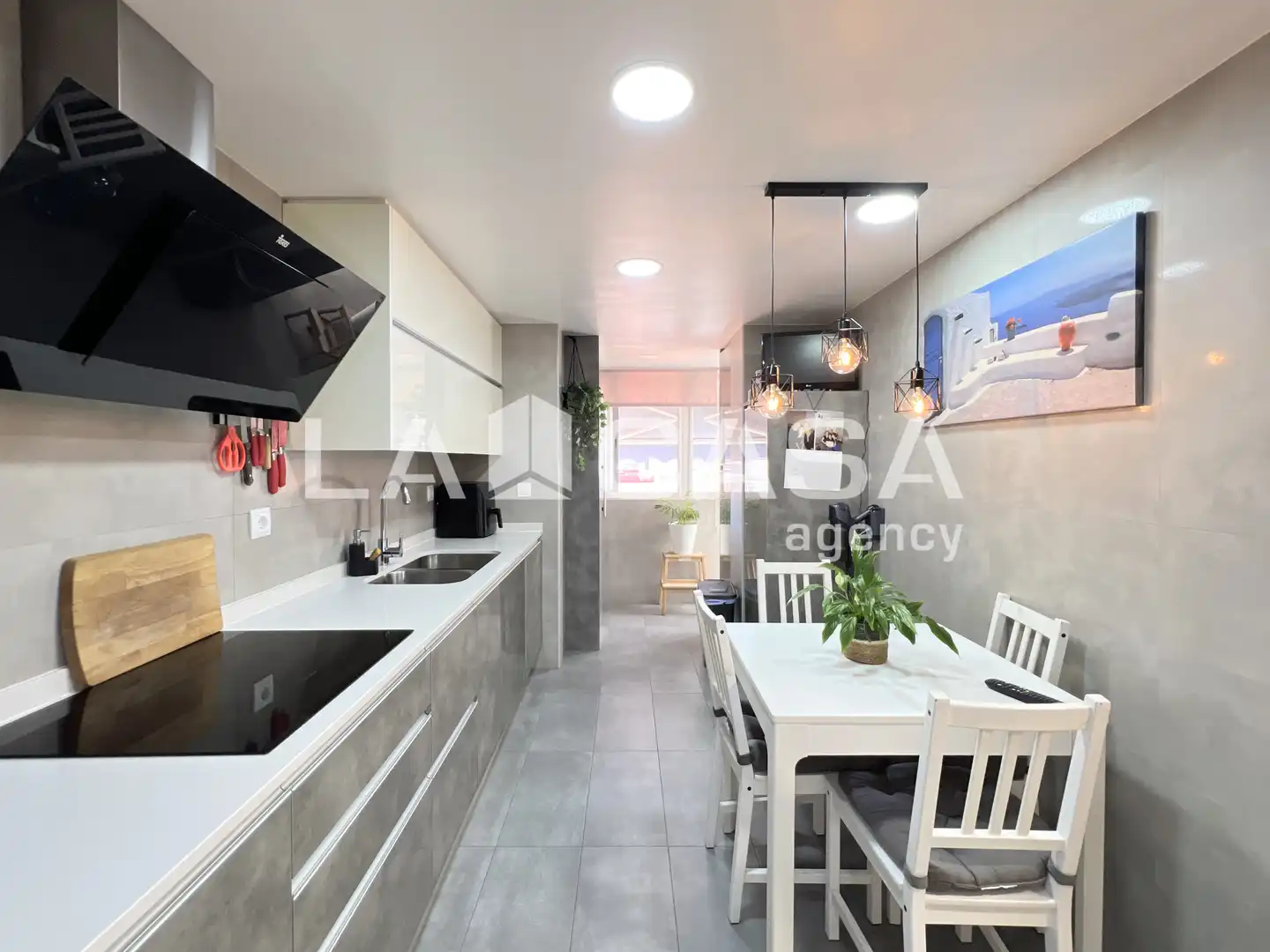 Kitchen of Flat for sale in Badalona