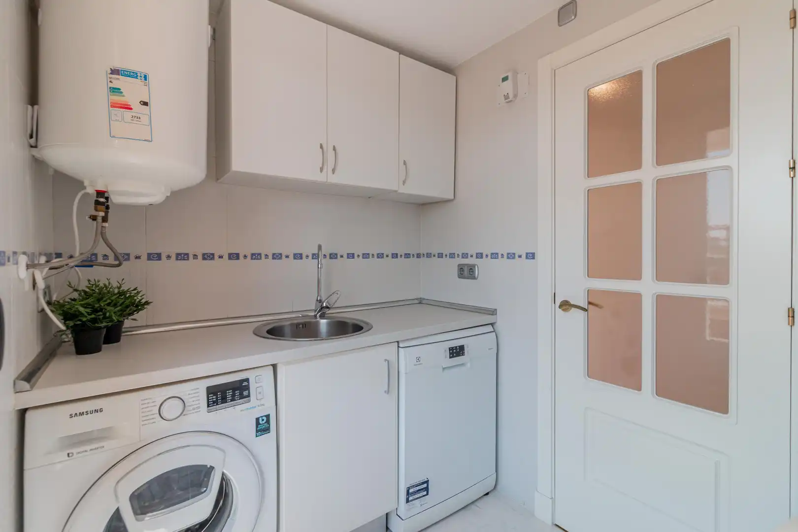 Cocina de Ático de alquiler en Madrid con Jardín privado, Parquet y Trastero