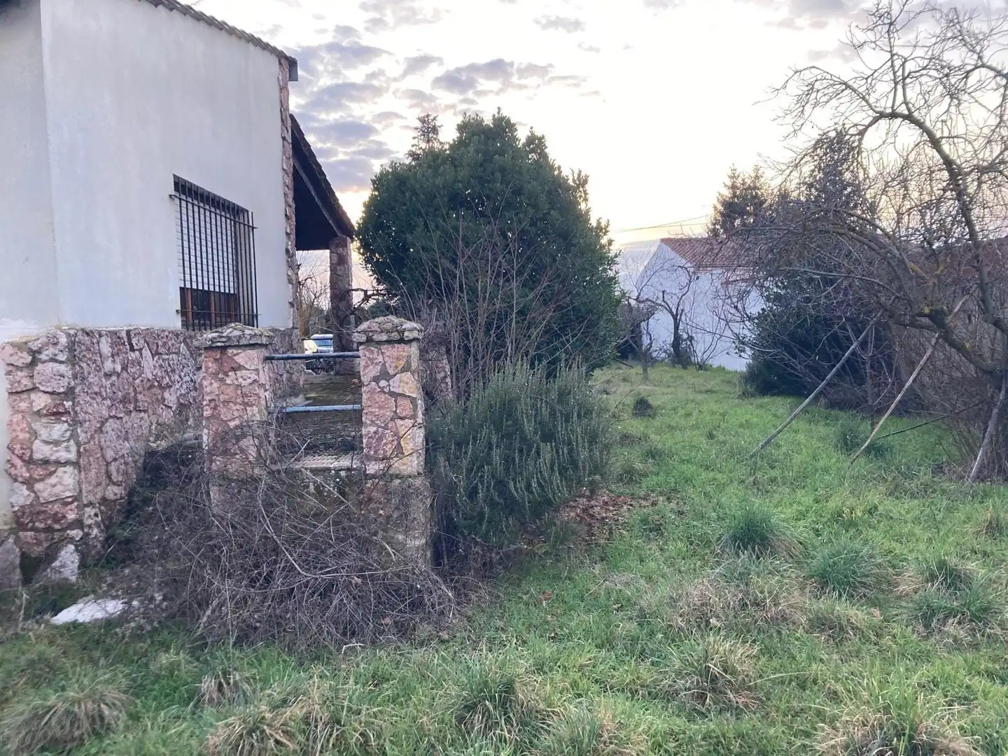 Country homes for sale in Villaturiel  with Private garden