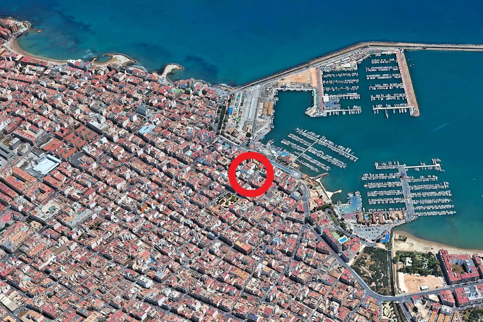 Vista exterior de Ático en venta en Torrevieja con Aire acondicionado, Calefacción y Amueblado