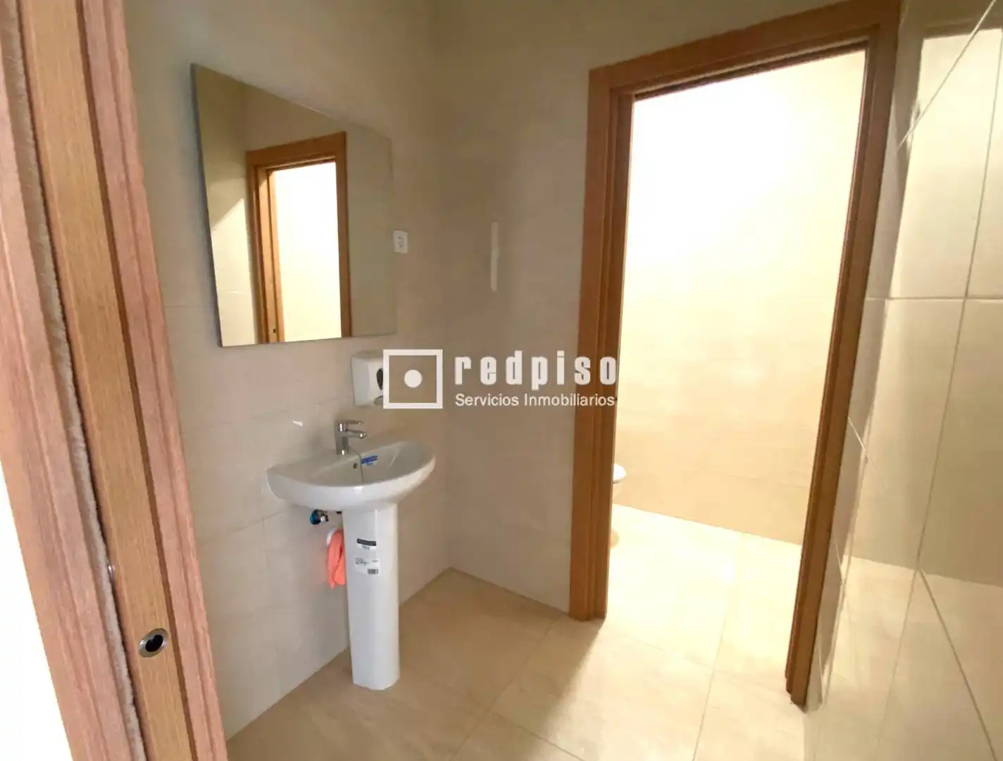 Habitación de Oficina de alquiler en Navalcarnero