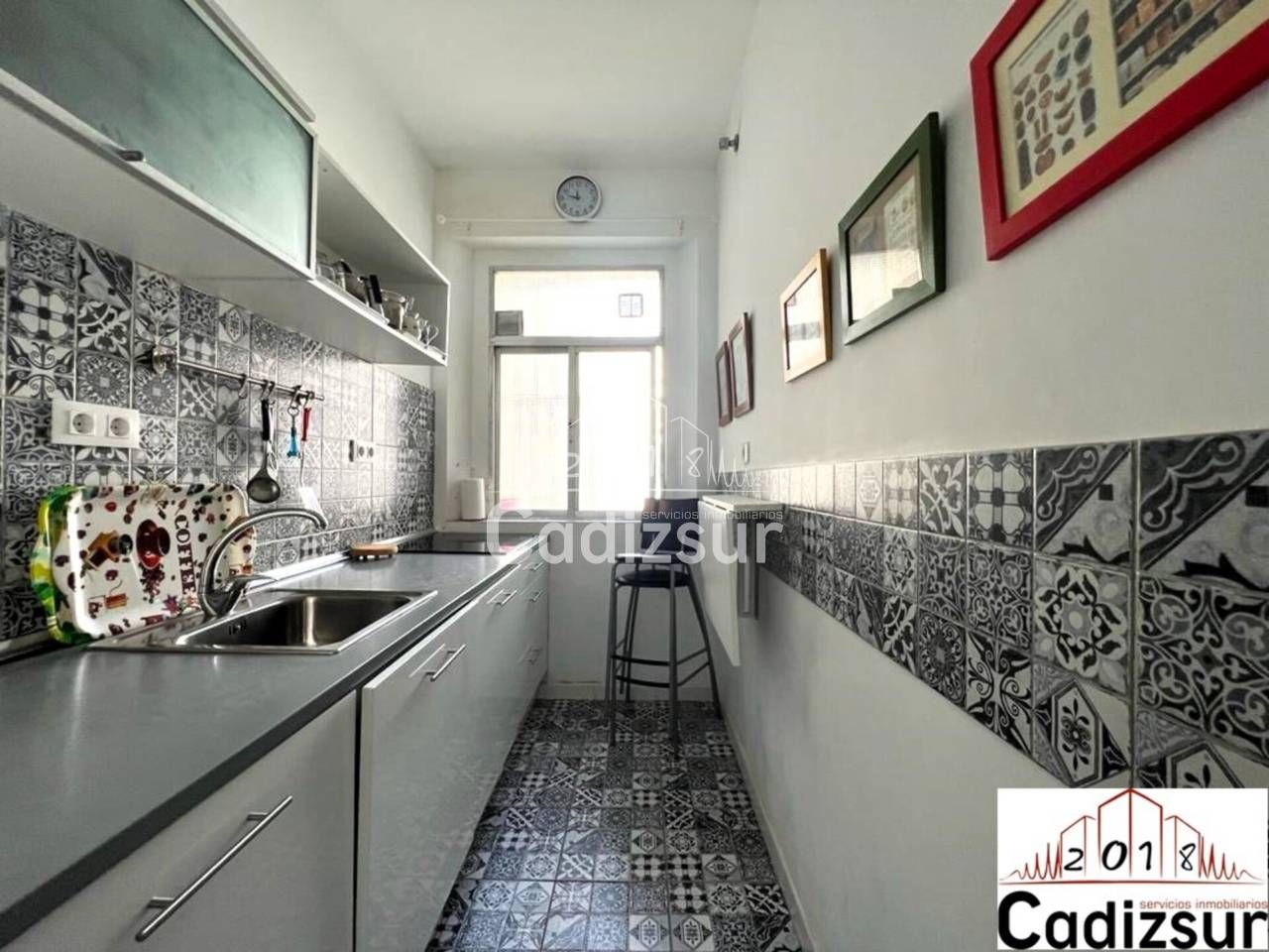 Kitchen of Flat to rent in  Cádiz Capital  with Furnished and Balcony