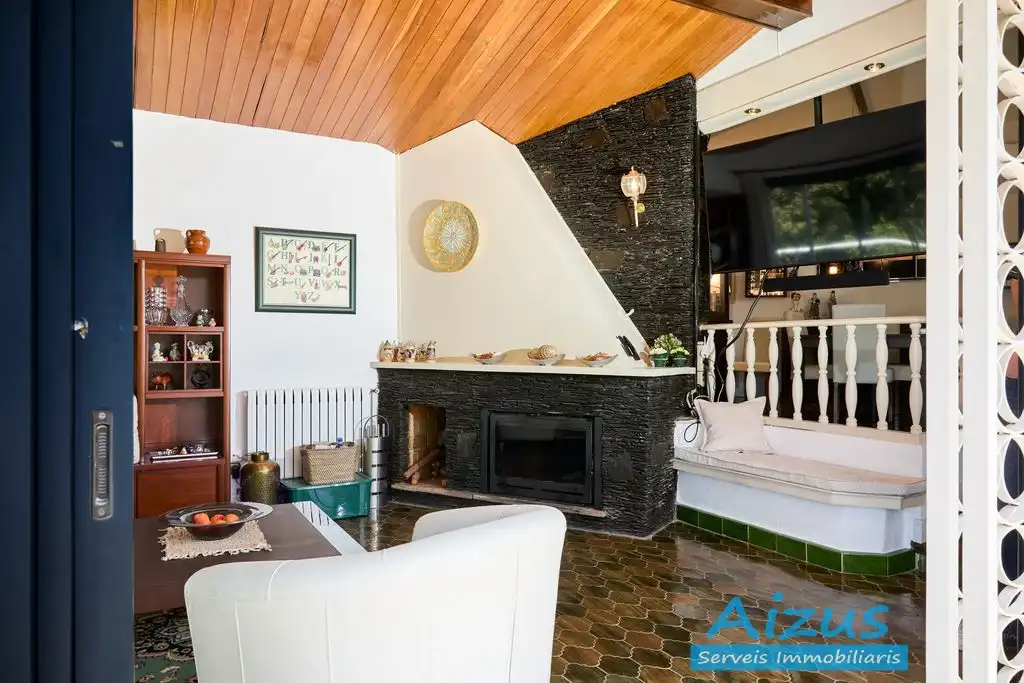 Sala de estar de Casa o chalet en venta en Seva con Aire acondicionado, Calefacción y Jardín privado